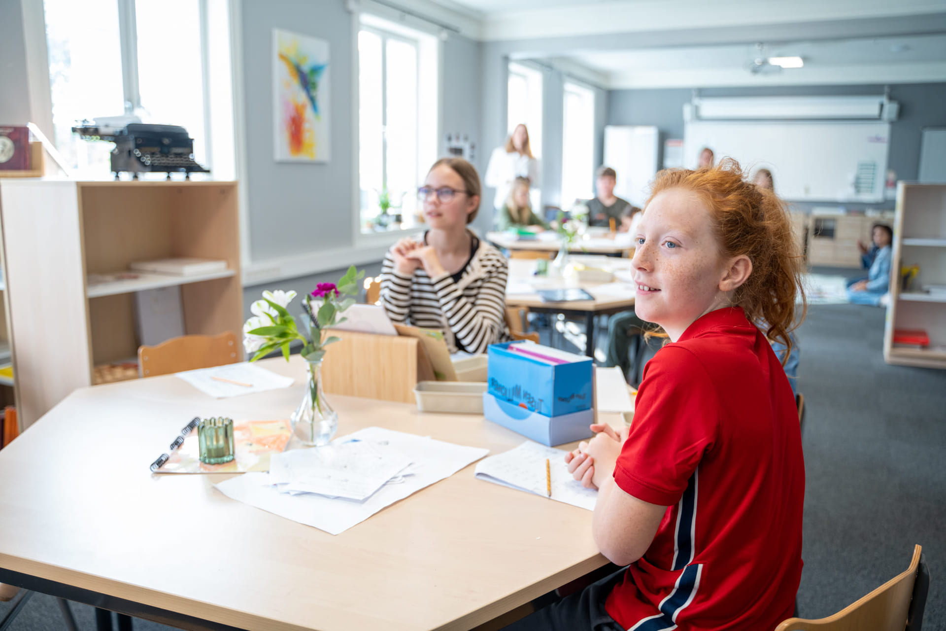 Elever på Akademiet Realfagsskole Drammen jobber fokusert i klasserommet