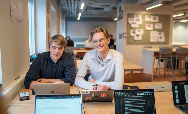 elever på akadmiet vgs bislett i veiledningstid