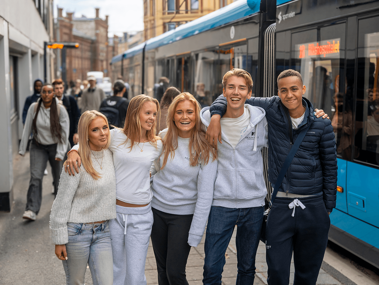 Elever utenfor Akademiet VGS Oslo