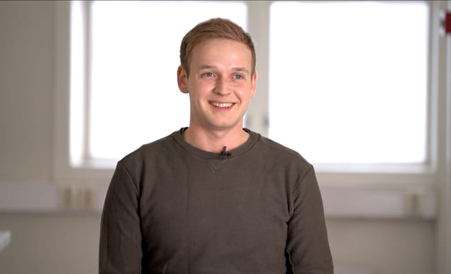 Filip er privatist på Akademiet Privatistskole