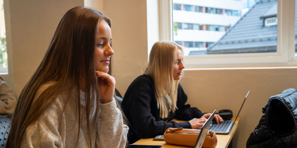 Elever på Akademiet VGS Bergen