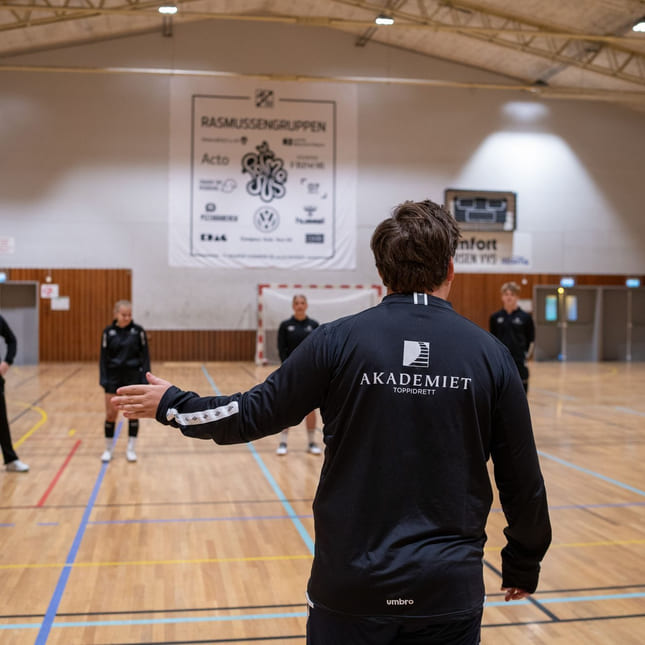 Håndballtreneren på Akademiet VGS Kristiansand