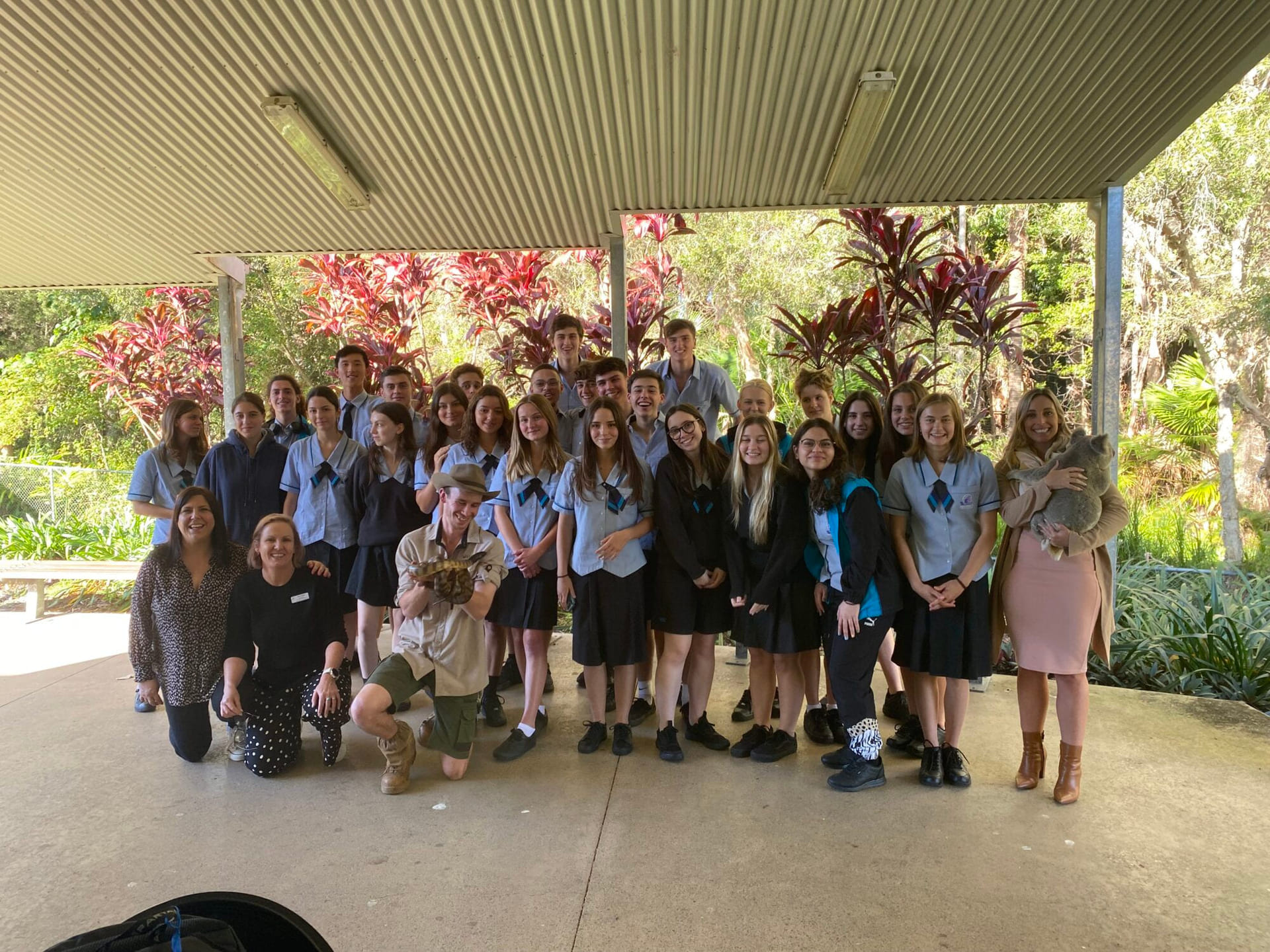 Elever og lærere på Meridan State College i Australia