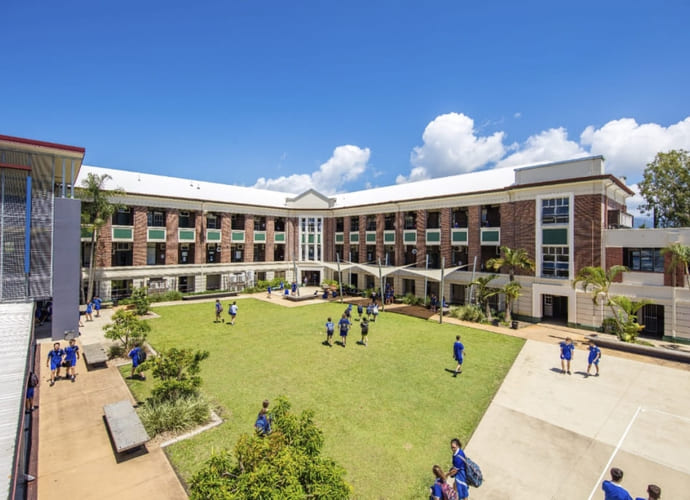 Skolebygget på Cairns State High School