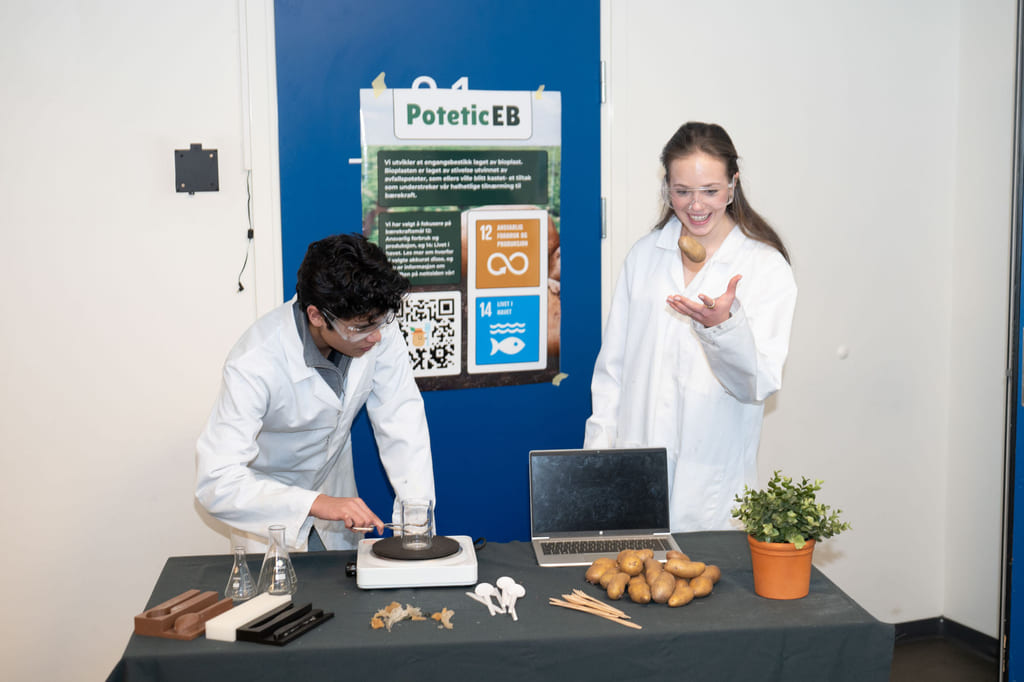 Elevgruppe har stand som prosjekt på NRG-U