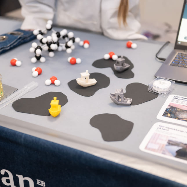 Elevgruppe har stand som prosjekt på NRG-U