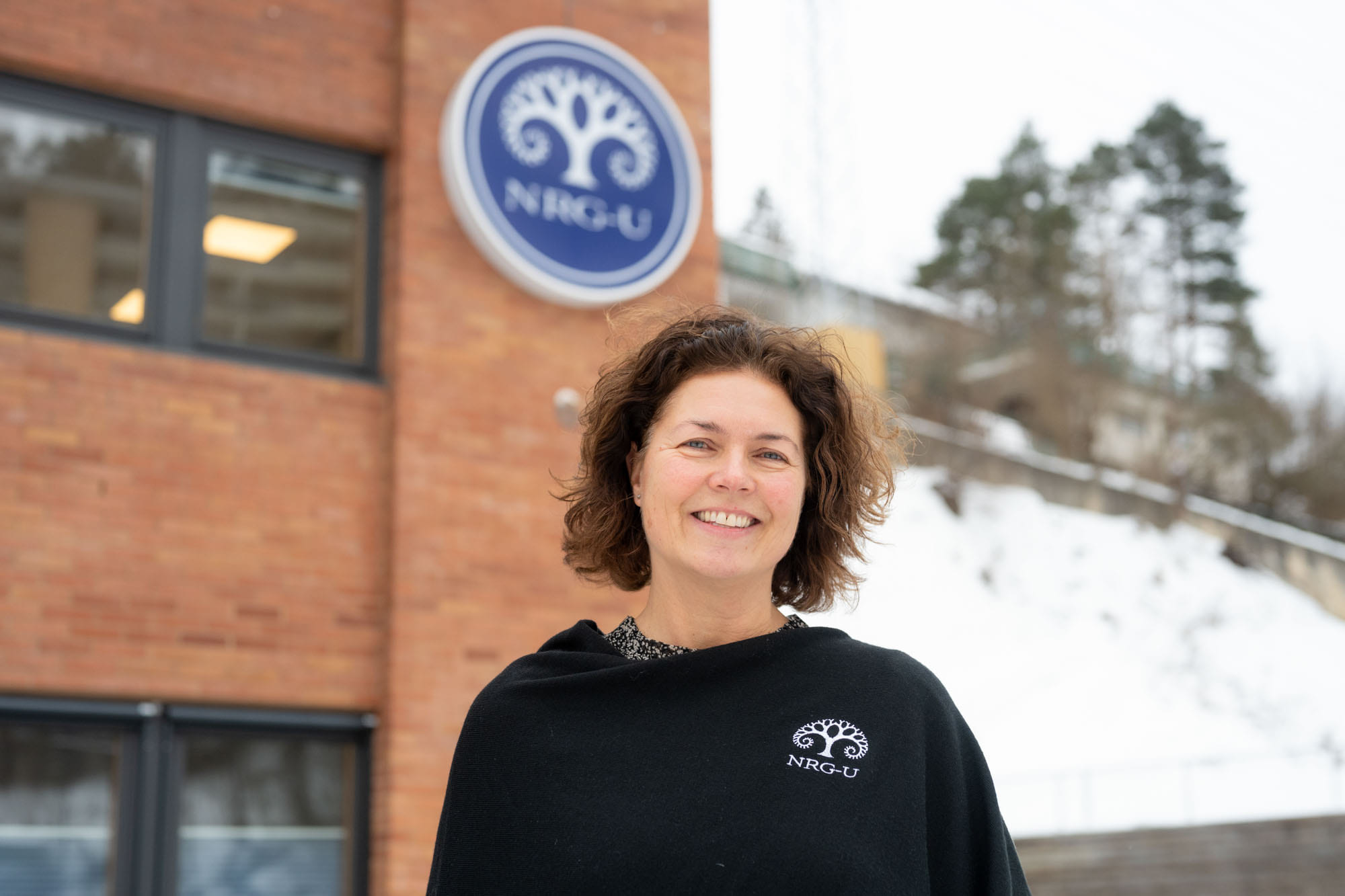 Rektor ved NRG-U utenfor skolen