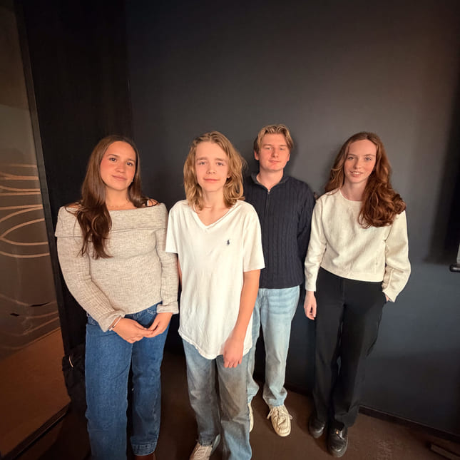 Elever fra Akademiet Realfagsskole Drammen